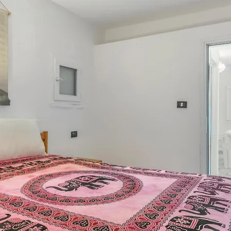 Syrios No 2 * Myrties